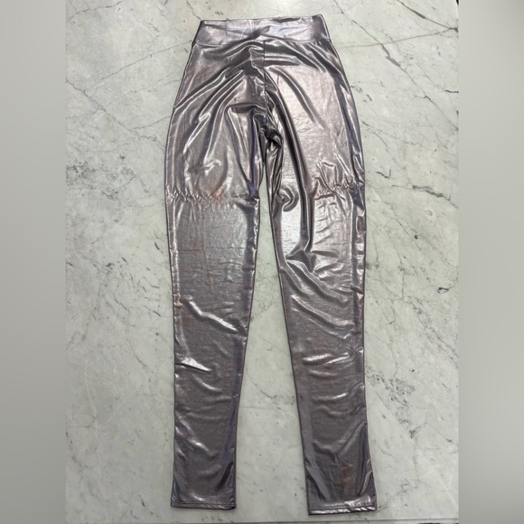a'gaci Metallic High-Waist Leggings - Picture 2 of 4